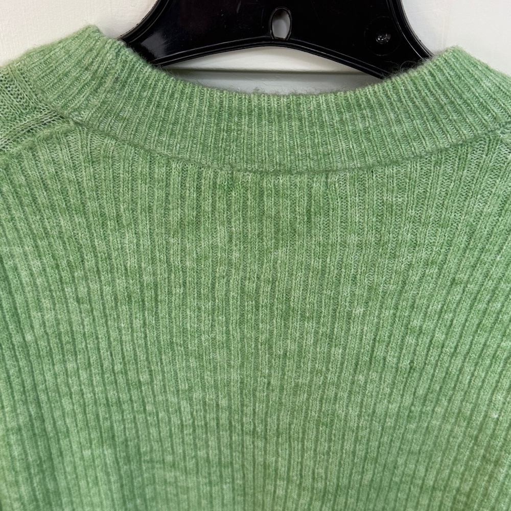H&M Light Green Ribbed Crewneck Sweater XS - Picture 6 of 6
